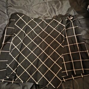 Black and White Checkered Women's Skirt